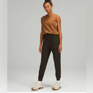 Lululemon Stretch High-Rise Jogger *Full Length SZ 4 Dark Olive-